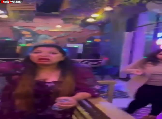 Video: admitted to the hospital following a meal of dry ice at a restaurant